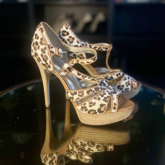 Guess leopard T-Strap heels - Picture 3 of 8